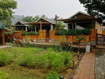 B&B under GreatWall