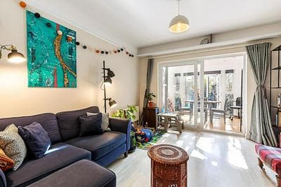 Stylish & Spacious 3-bed Home in Vibrant Bow