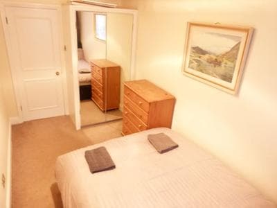 SS Property Hub - Central London Family Apartment