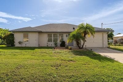 Gogo House in Port Charlotte