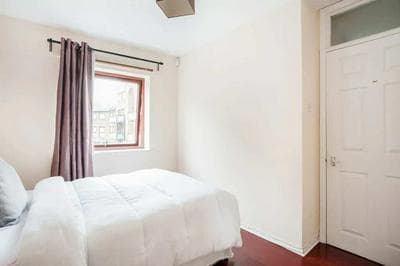 Modern and Homely 2 Bedroom by Canary Wharf