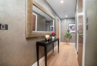 Stunning Modern Apartment Close to Hyde Park by Underthedoormat