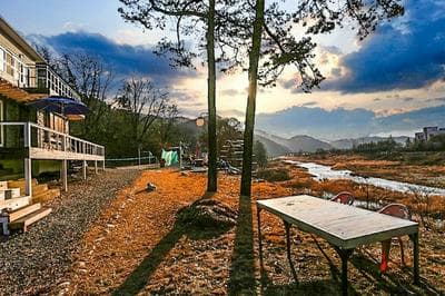 Yangpyeong San and Gang Pension