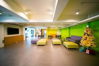 Travelers Plus - Hostel
