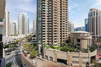 Fabulous 1BR in Act Two Emaar Downtown