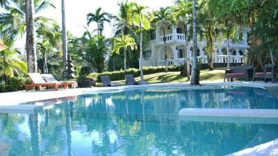 Villa Quebrada Estate