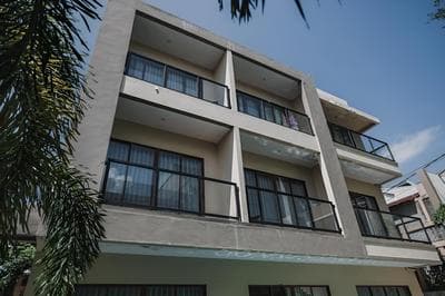 Reddoorz Premium @ Permata Baloi Green