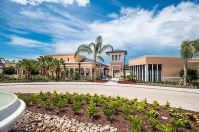 Edgy and Modern 7 Bed 5 Ba Villa Pool & Spa 1800saw