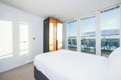 Cosy Corner Apartment Near to Excel
