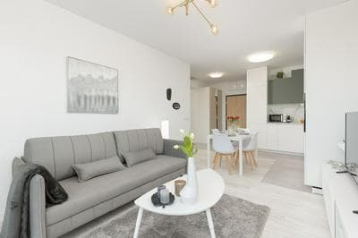 Lux Apartment by Renters Prestige