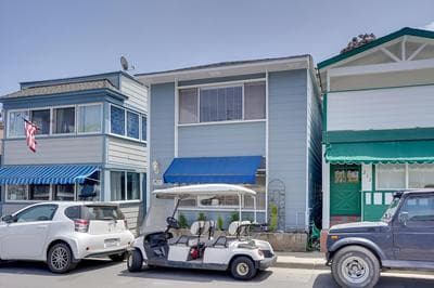 Catalina Island Duplex - Steps to Beach & Pier!
