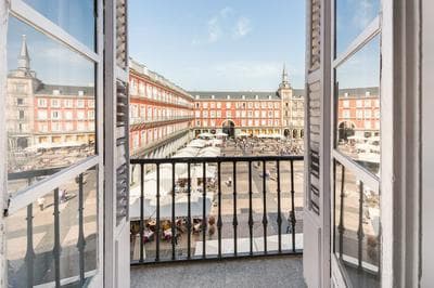 Apartment 1Bd With Balcony in Plaza Mayor Square. Plaza Mayor II