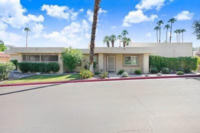 S Palm Desert Condo: Resort Pools & Mtn Views