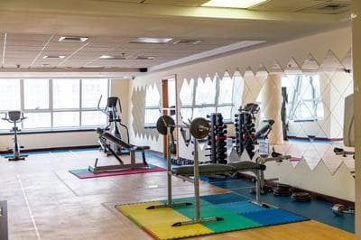 Light and Modern Studio in Jlt! Sleeps 3!