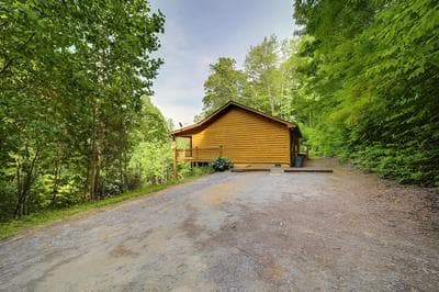 Bryson's Hidden Valley Ranch - Quiet NC Cabin!