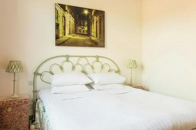 Barlby Road III by Onefinestay