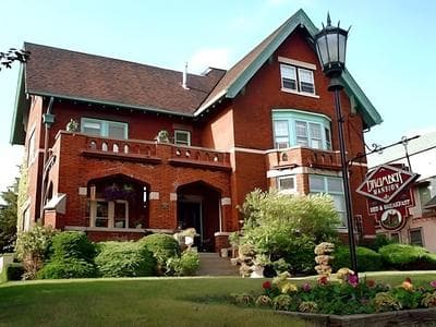 The Brumder Mansion