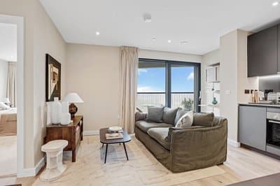 Stylish One-bedroom Apartment Close to Stratford