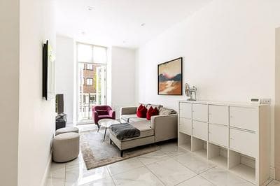 Stylish Two-bed Flat Near Oxford Circus