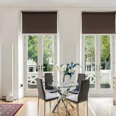 Balcony South Kensington Luxury 2 bed Apartment