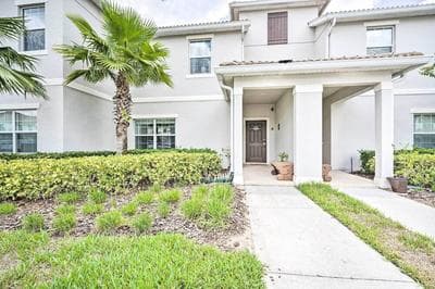 Davenport Retreat w/ Themed Rooms, Patio & Pool!