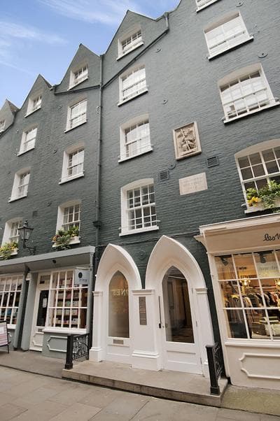 Superior St Christophers Place