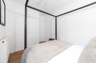 Chic Chelsea Retreat in a Victorian Building
