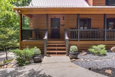 Ellijay Cabin Rental w/ Hot Tub & Resort Amenities