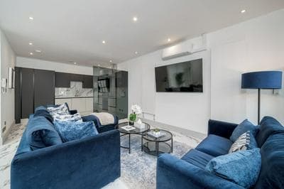 Luxury Eaton Mews House in London