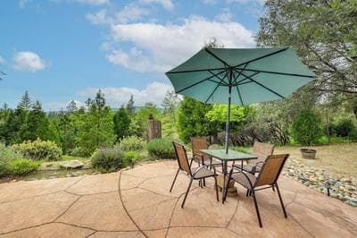 Hot Tub, Games & Sports: Luxury Yosemite Escape