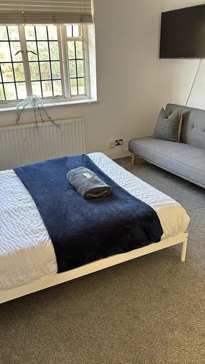 Thornton Awesome Stay 4