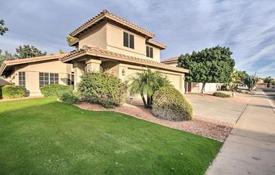 Pool, Golf Course Views: Desert Oasis in Glendale