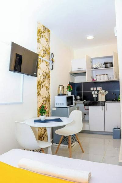 Peaceful And Unique Studio Jkia Airport Stay