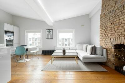 Radiant 2 Bed Flat near Portobello
