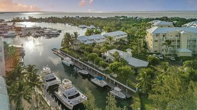 The Yacht Club TC