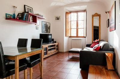 Casa Fiamma in Rome With 1 Bedrooms and 1 Bathrooms