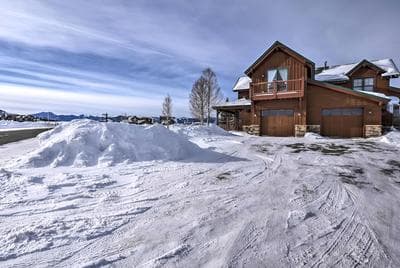 Granby Townhome w/ Deck ~ 20 Mi to Winter Park!