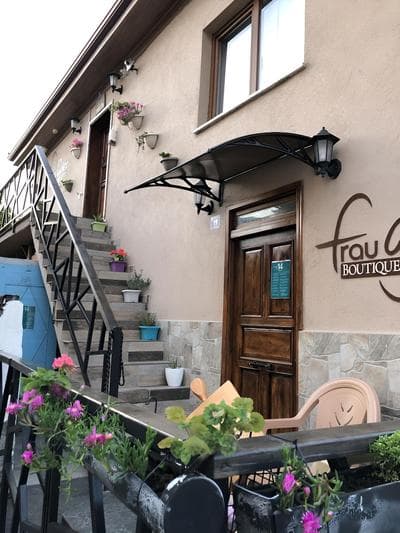 Frau Guler