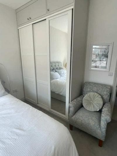 Stylish & Bright 3BD Flat With Balcony - Fulham