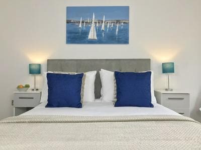 Lux Blu - Truro Apartment