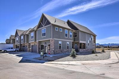 3 Mi to Granby Ranch: Townhome w/ Balcony & Views