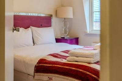 Beautiful Three Bedroom House in West London