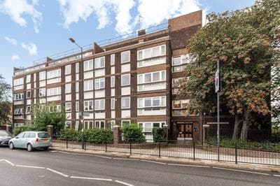High-End 2 Bed Flat near Westfield London