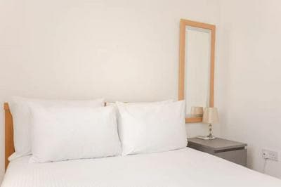 Homely 2 Bedroom Flat Near Embankment Station