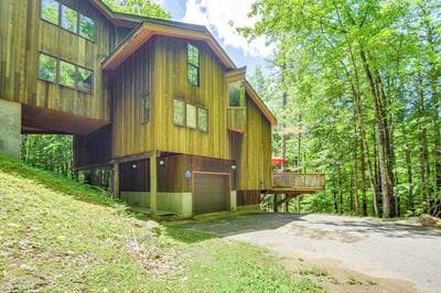 Ski & Golf: Cozy North Conway Mountain Cabin!