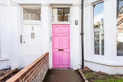 Bright and Spacious Notting Hill Nest