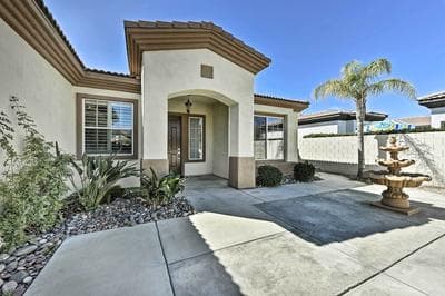 Spacious Palm Desert Home W/pool & Jacuzzi by Golf