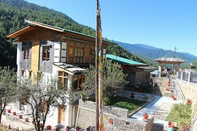 Om Amriti
