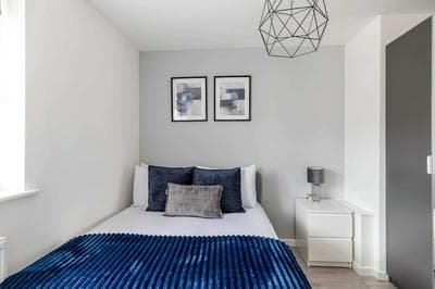 Finsbury Park Retreat: Modern Comfort
