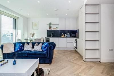 Cosy London Apartment Near River Thames